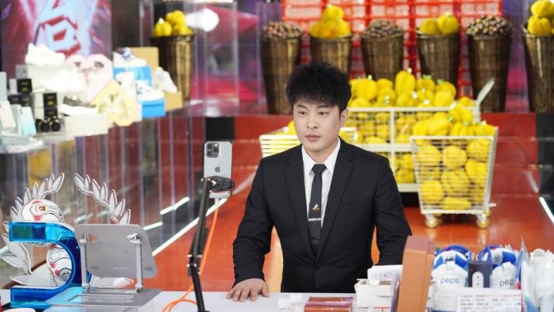 辛巴辛有志618直播再创佳绩，青山镇科技助农水稻种植按下快进键