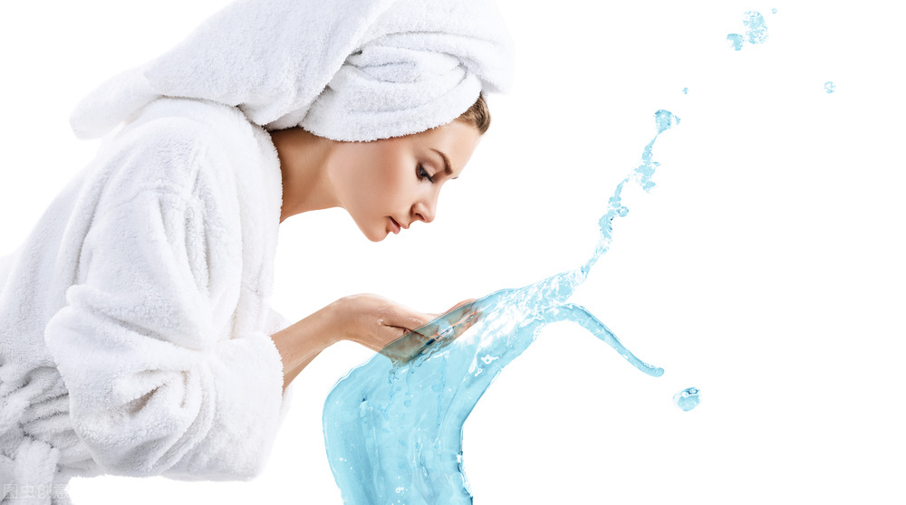 卸妆是清洁皮肤的重要步骤,皮肤有必要一礼拜深度清洁一次吗