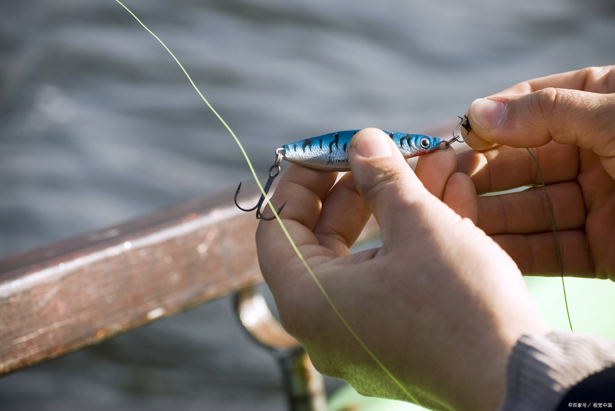 润克路亚渔具用品,公牛路亚户外渔具用品