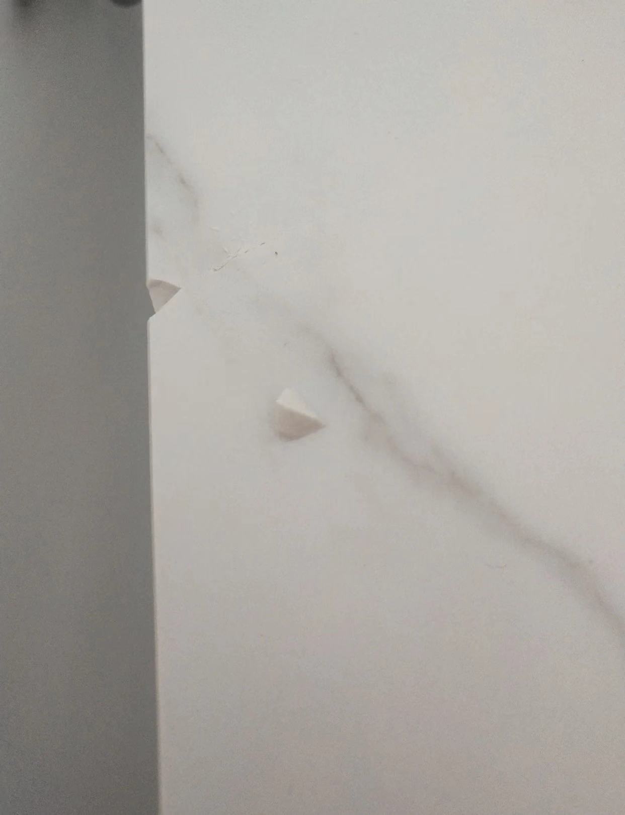 岩板餐桌容易断裂该怎么选,岩板餐桌使用过程中会裂吗