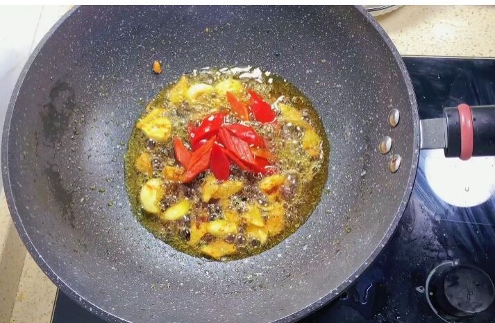 炒花甲做法不带壳,怎么原味炒花甲