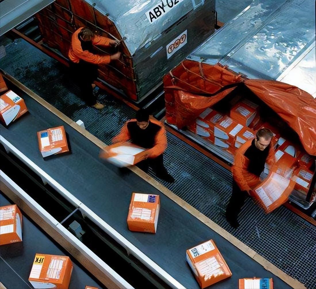 怎么防止寄快递会坏,寄国际的快递被海关扣了怎么办