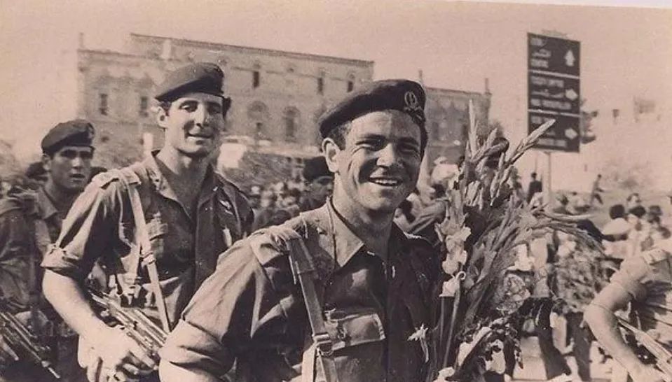 打击恐怖分子用什么武器,打击恐怖分子措施