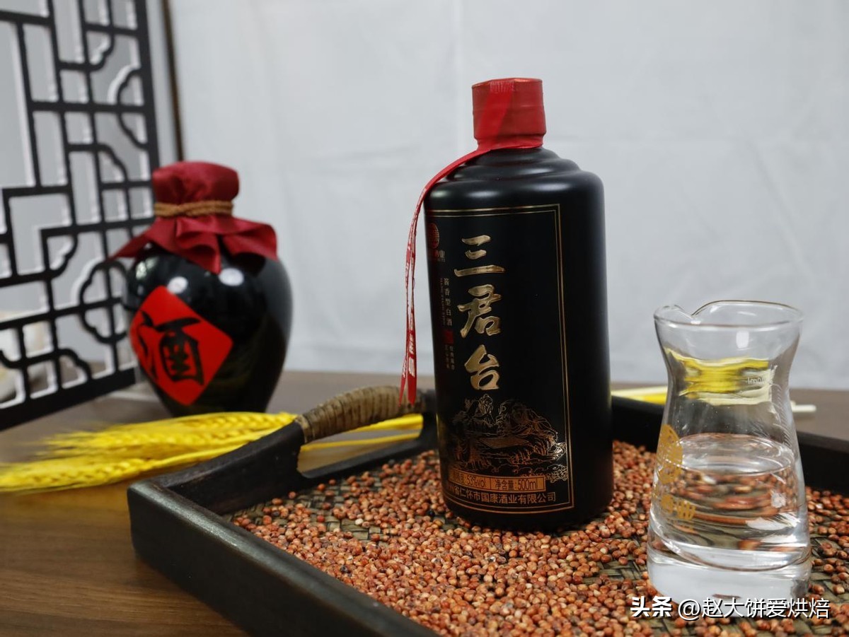 啤酒的酒精度怎么换算成白酒,五瓶啤酒酒精含量相当于多少白酒