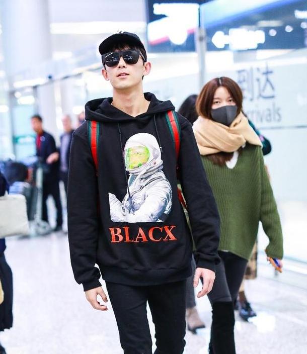 吴磊三岁就拍广告了吗,被鹅厂放弃后的吴磊如今怎样了