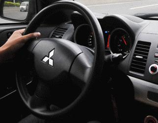 导致方向盘轻微抖动的原因,方向盘有细微抖动是不是正常的