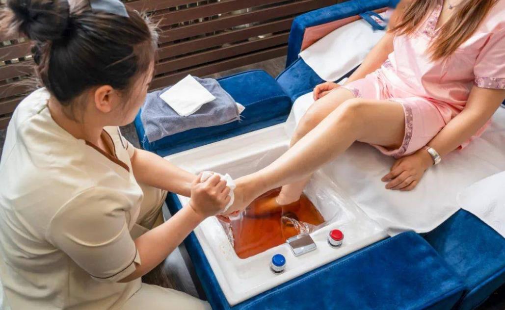 足浴店女技师被性侵警方不予立案,足浴男技师性侵女顾客事件