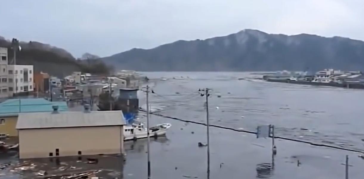日本2023年海啸视频全过程,日本2024年海啸真实画面