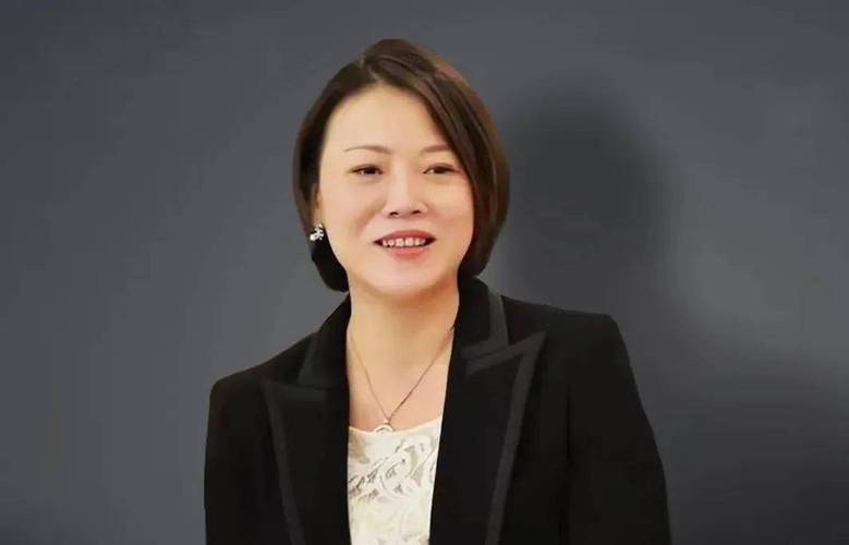 优秀白手起家的年轻富婆,从白手起家到世界500强的富婆