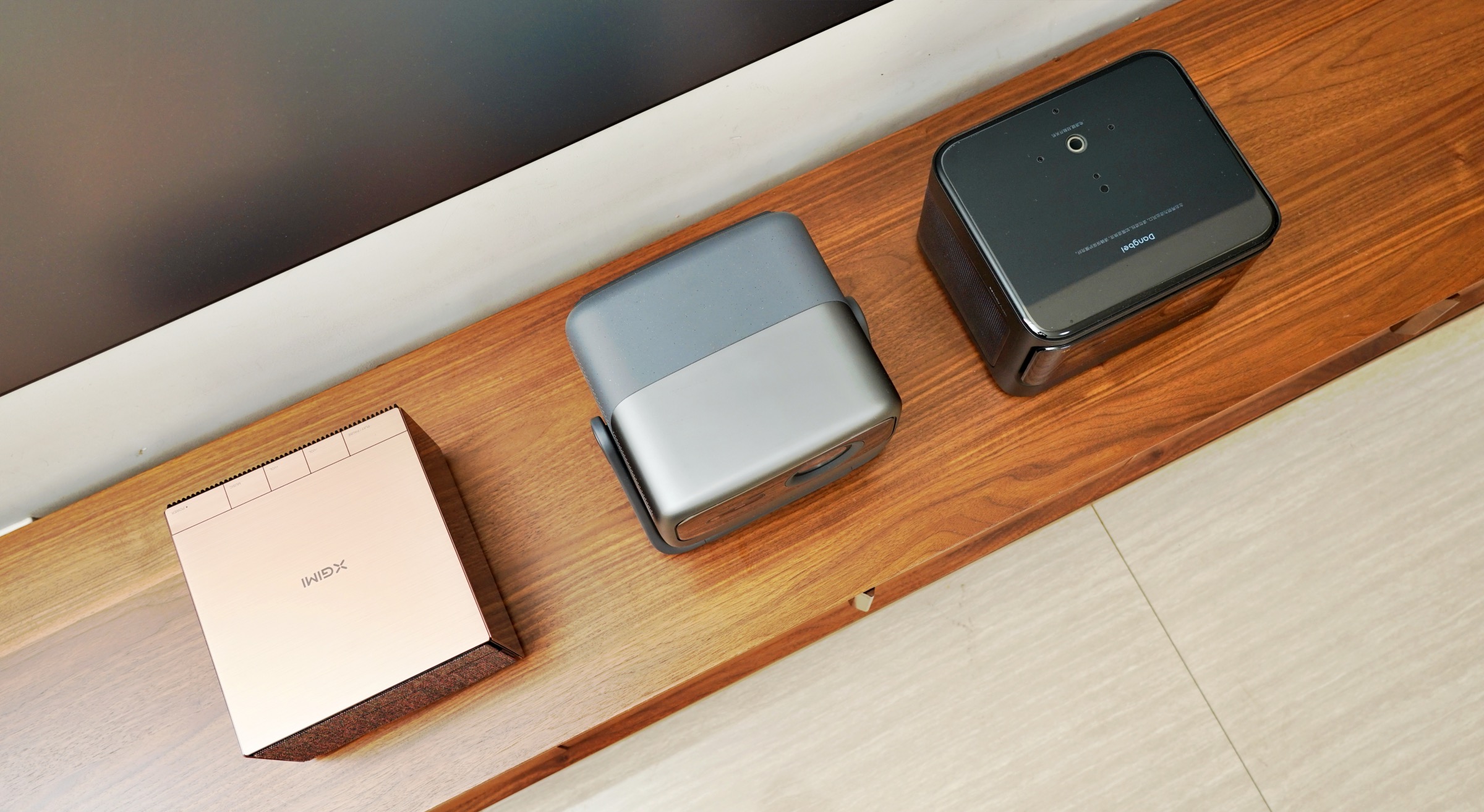 坚果n1pro测评能投影多少寸,坚果n1ultravs极米rspro3