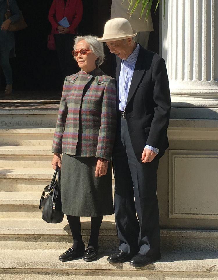 等你老了尽量少穿黑白灰,当你老了请务必远离老年帽推荐