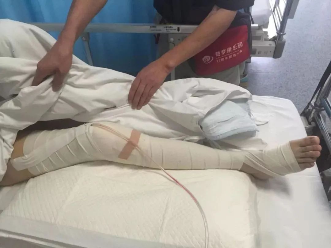 罕见病患者重获新生,罕见病患者爬山