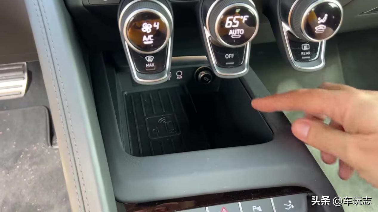 2019奥迪r8跟2020款奥迪r8,5.2v10奥迪r8限量版