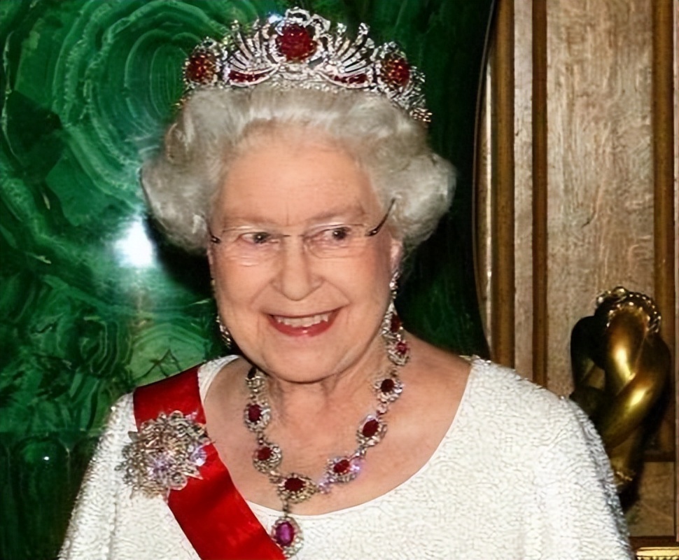 梅根被气走了,梅根卡米拉最新视频