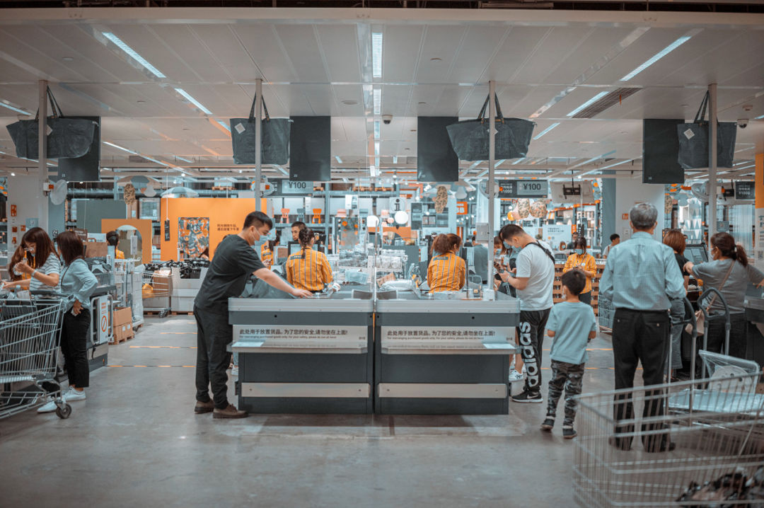 从中国区001号员工到全球高管，宜家“最强打工妹”辞职卖家具