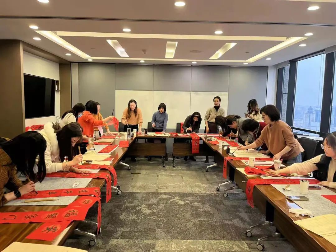 如何做一个走路带风的女人,怎么才能成为女律师