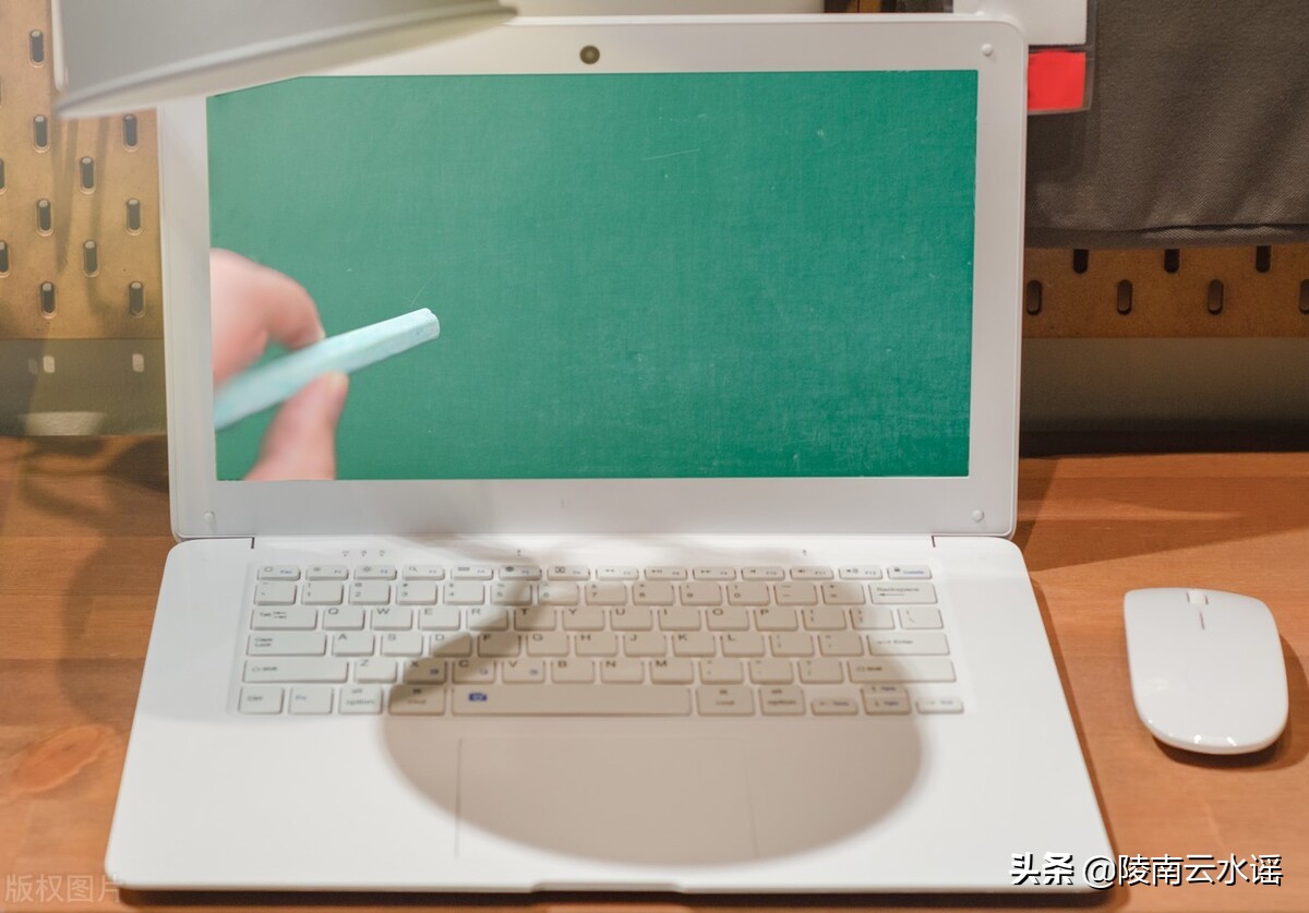 亲身体会过才懂教师的不易,做教师无怨无悔的感悟