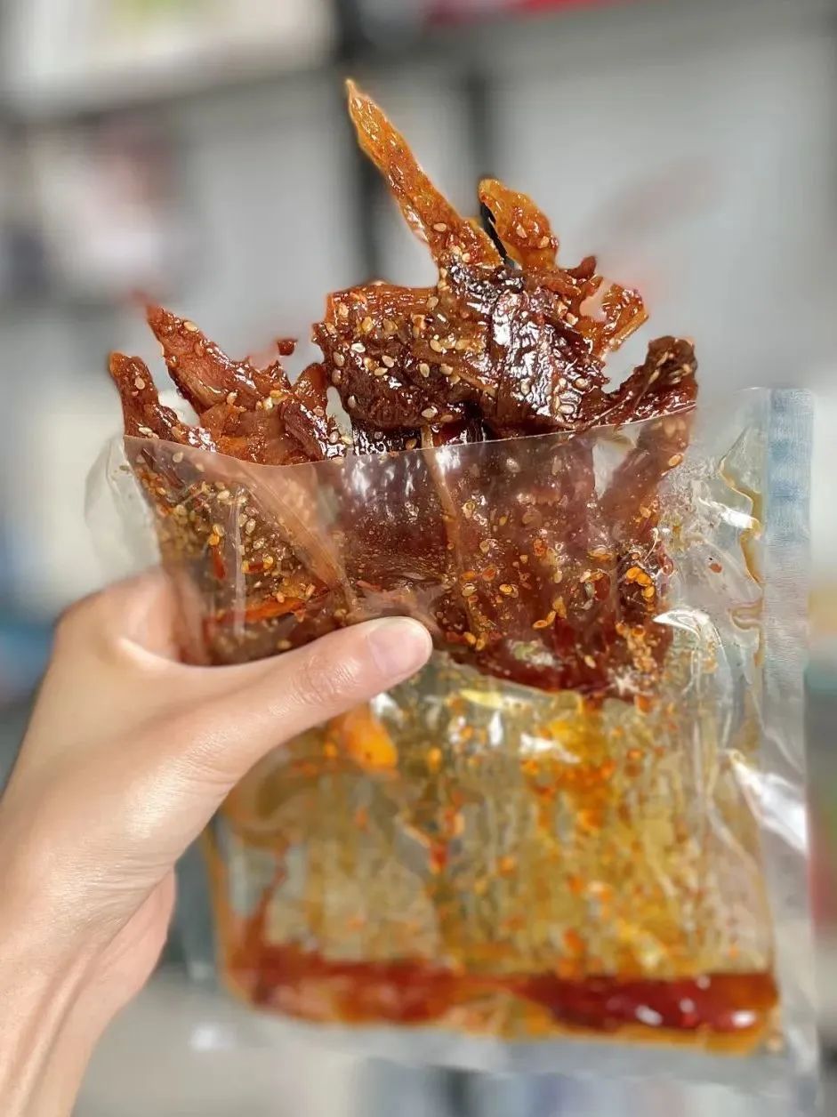 扒了武汉美女的10件自用好物，每一个我都想带回家