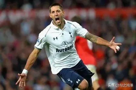 本末倒置!盘点足球场上那些前锋后卫号码乱穿衣