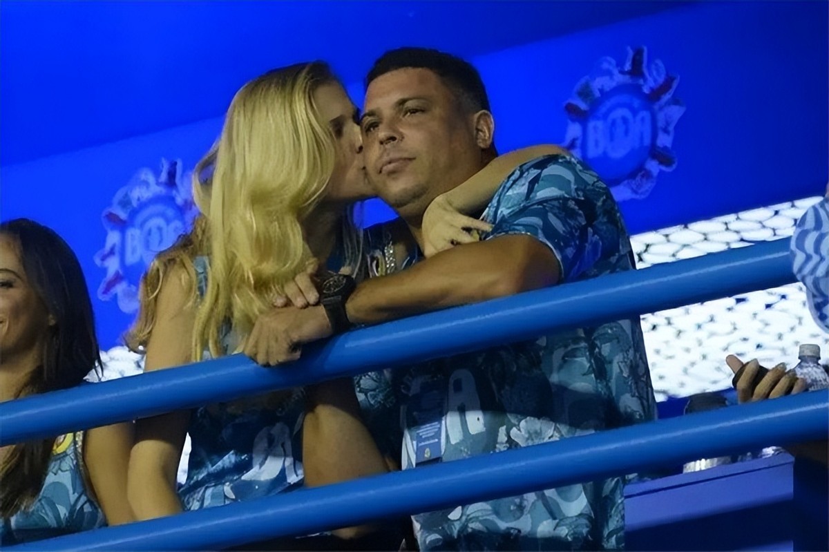 46岁罗纳尔多近况,罗纳尔多职业生涯加盟的俱乐部