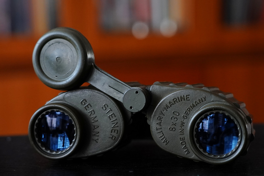 收藏了30年的望远镜,二战时期的军用高倍望远镜