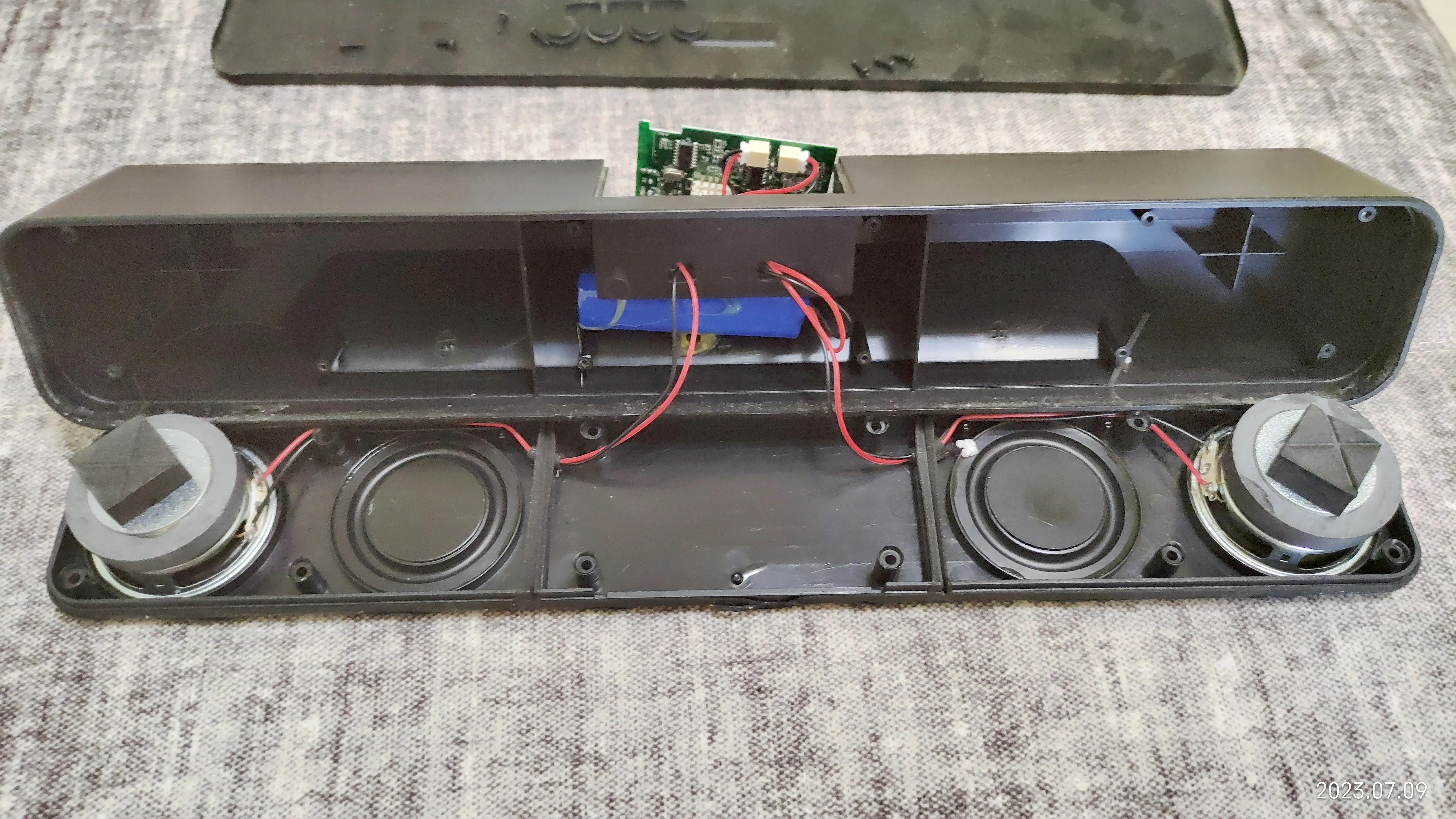 拆解各种小蓝牙音箱,时钟蓝牙音箱拆解