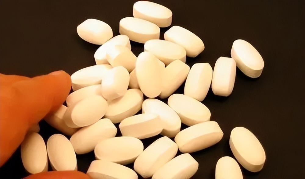 绝经后倒开花啥意思,绝经一年又来是癌症吗