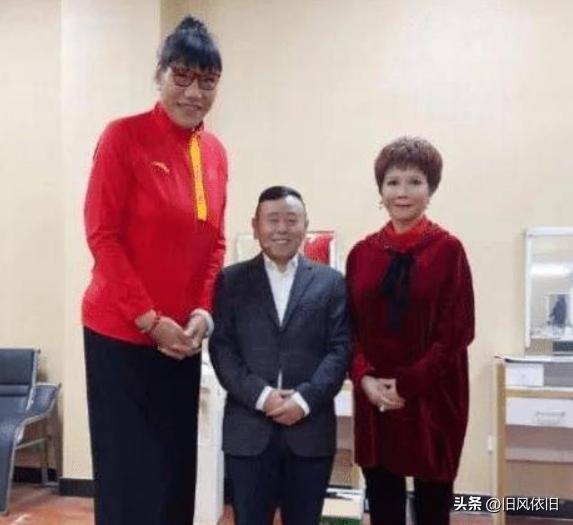 春晚赵本山宋丹丹说中国足球,中国足球被吐槽的几个画面