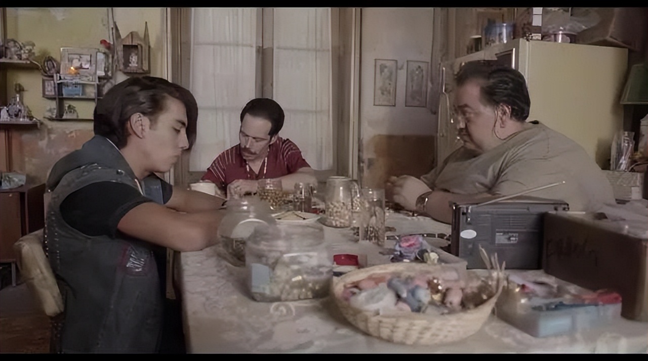 对方很少跟你聊天是真的爱你嘛,怎么跟你聊天才是真的爱你的人