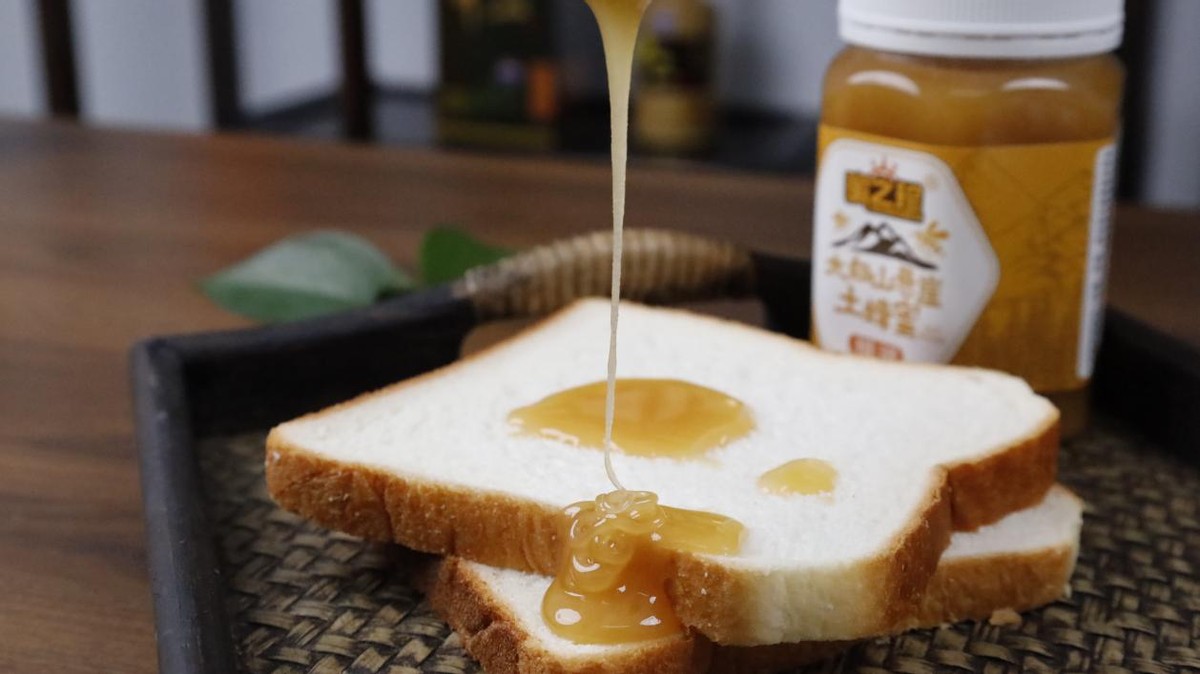 买蜂蜜看配料怎么看才是真的,给大伙提个醒