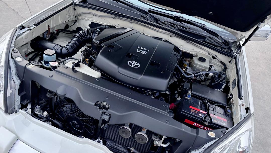 06年丰田霸道汽车翻新全过程,从山西拉回来的车