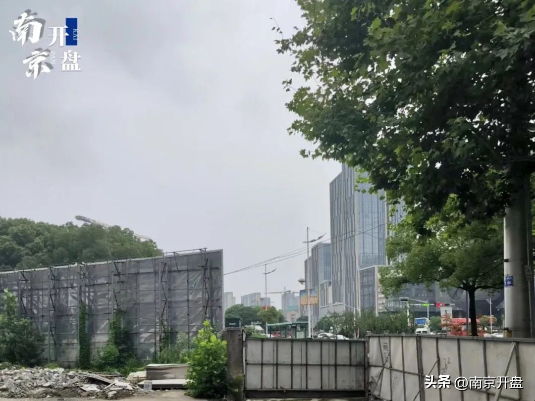 迟到2年！南京这个商场一拖再拖，最新实探曝光