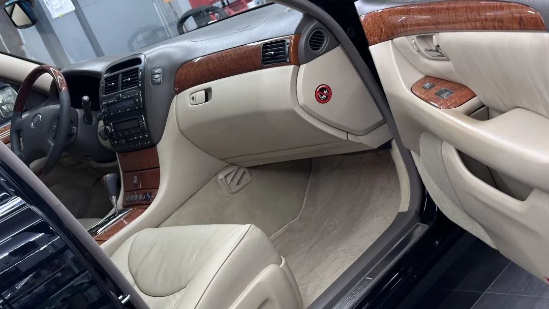 大哥12万买2005年售价100万的凌志LS430，含泪又花10万翻新才能开