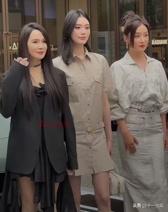 袁姗姗伊能静奚梦瑶同框,袁姗姗伊能静奚梦瑶