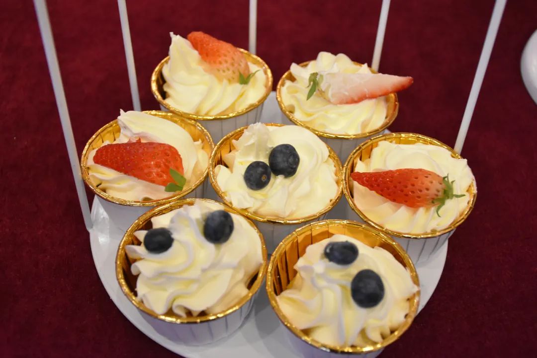 单县第二中学教师集体生日会,单县二中会议