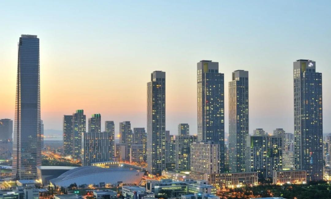 体坛名将自杀：韩国楼市，崩了？