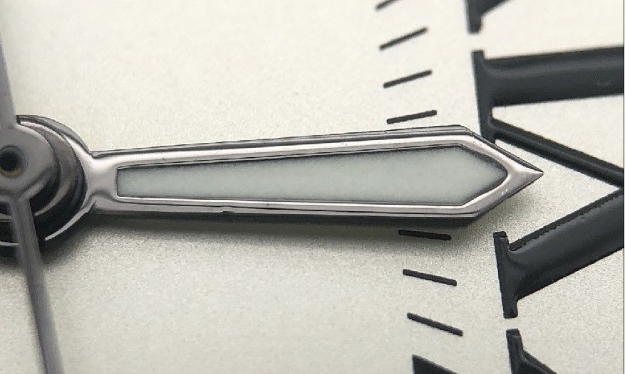 卡地亚山度士手表w2020009,卡地亚蓝面山度士怎么辨别真假