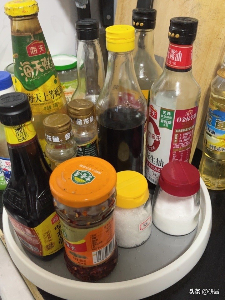 入住半年后的厨房,刚装好的厨房入住就发现踩坑了