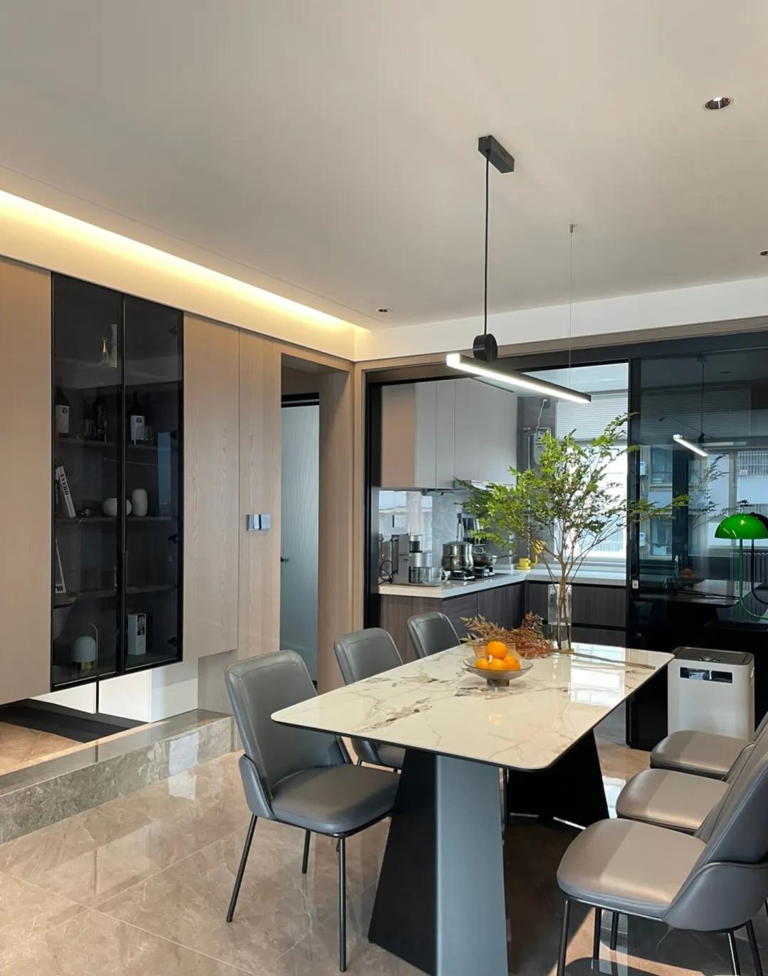 安徽美女晒出自家172㎡新房：装修没有一丝俗气，邻居说是教科书