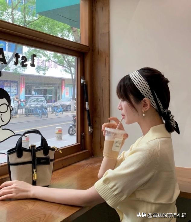 中短发显老还是显年轻,为什么有的短发显老气