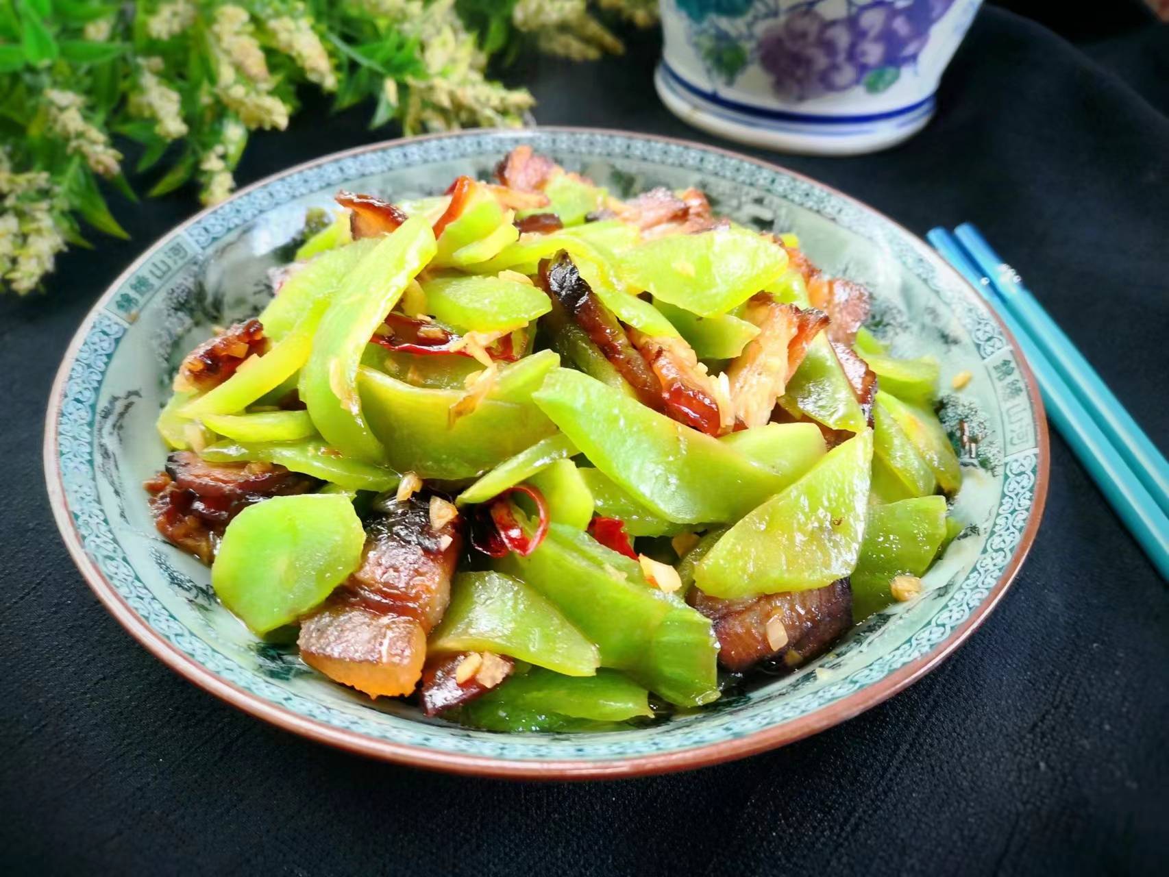 什么菜炒腊肉宝宝爱吃,腊肉炒什么最好吃小孩