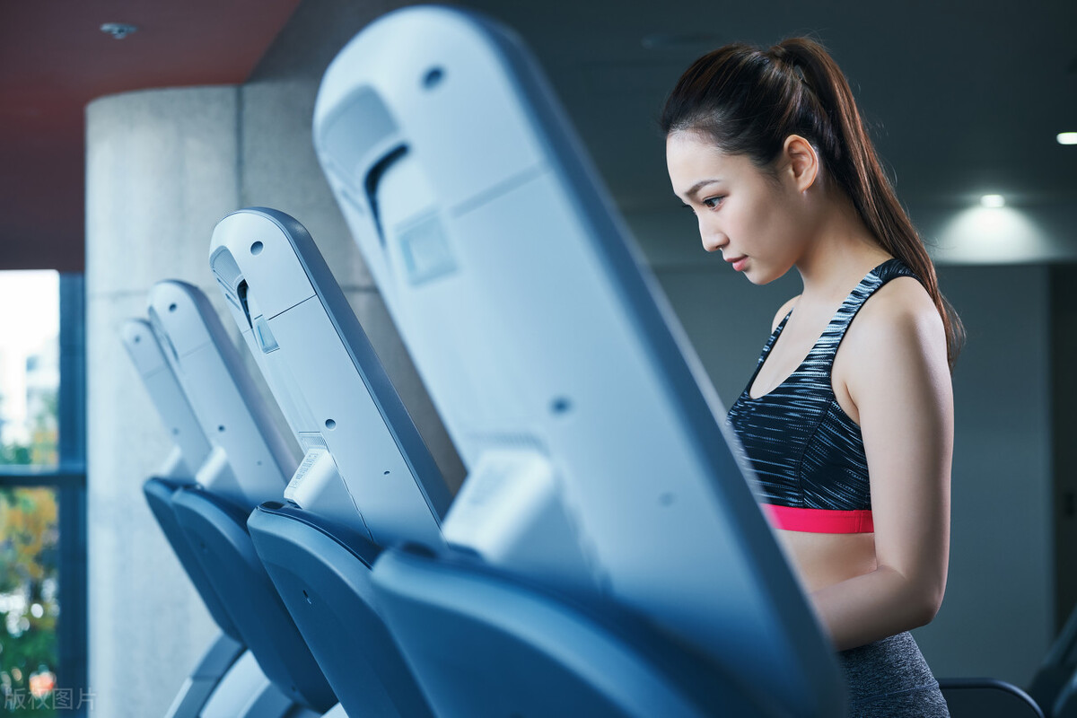 给自己制定一套详细的健身计划,初学者28天健身计划表