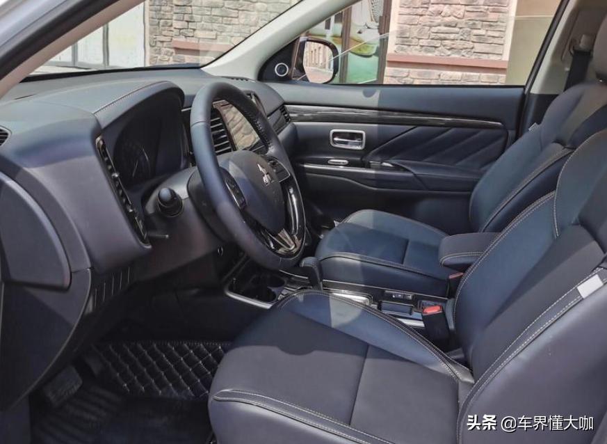 媳妇的闺蜜花15W买台SUV，我这20W的车型，天天遭嫌弃