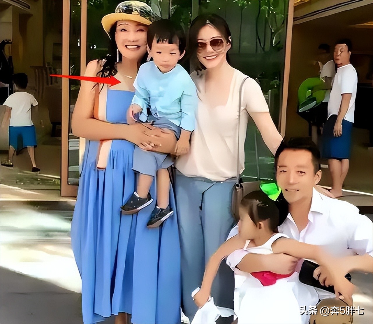 张兰替汪小菲回应大s的原文,张兰替大s报平安