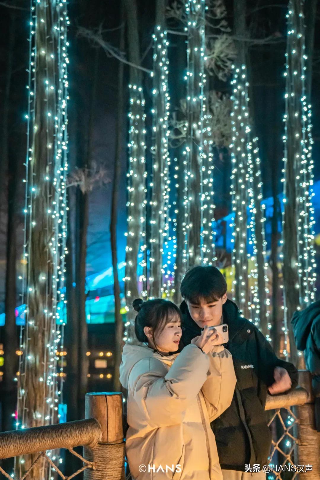 请注意！胖虎出没武汉街头