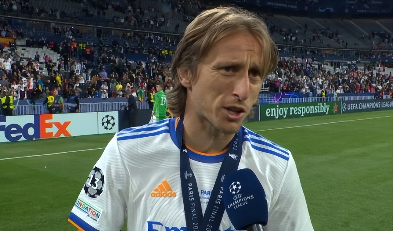 足球有史以来十大最强中场,一举超越哈兰德世界杯纪录