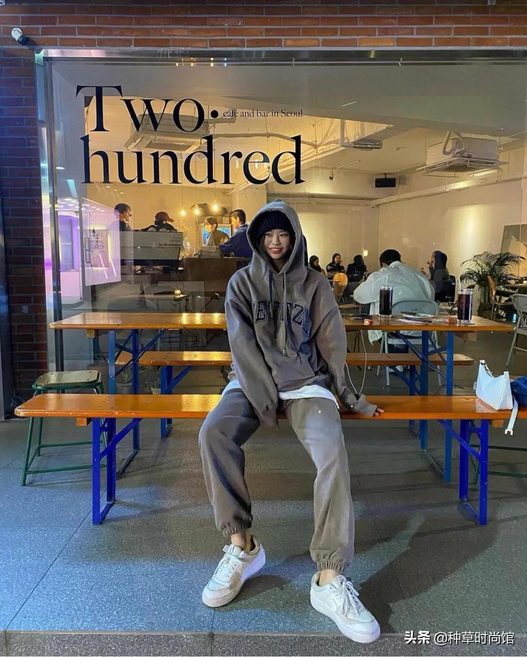 卫衣宽松慵懒风简约款oversize,卫衣分很多种有圆领卫衣连帽卫衣