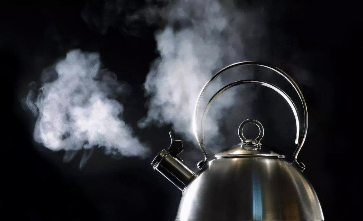 直接出热水的净水器安全吗,家里喝开水有必要安装净水器吗