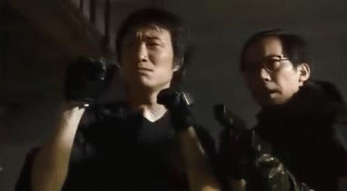 “港圈太子爷”街上收破烂，一天只赚60块！