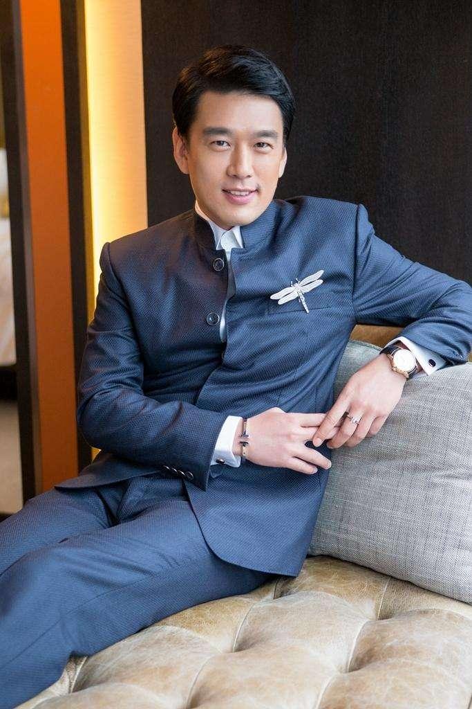 王耀庆买眼镜,王耀庆配眼镜22万